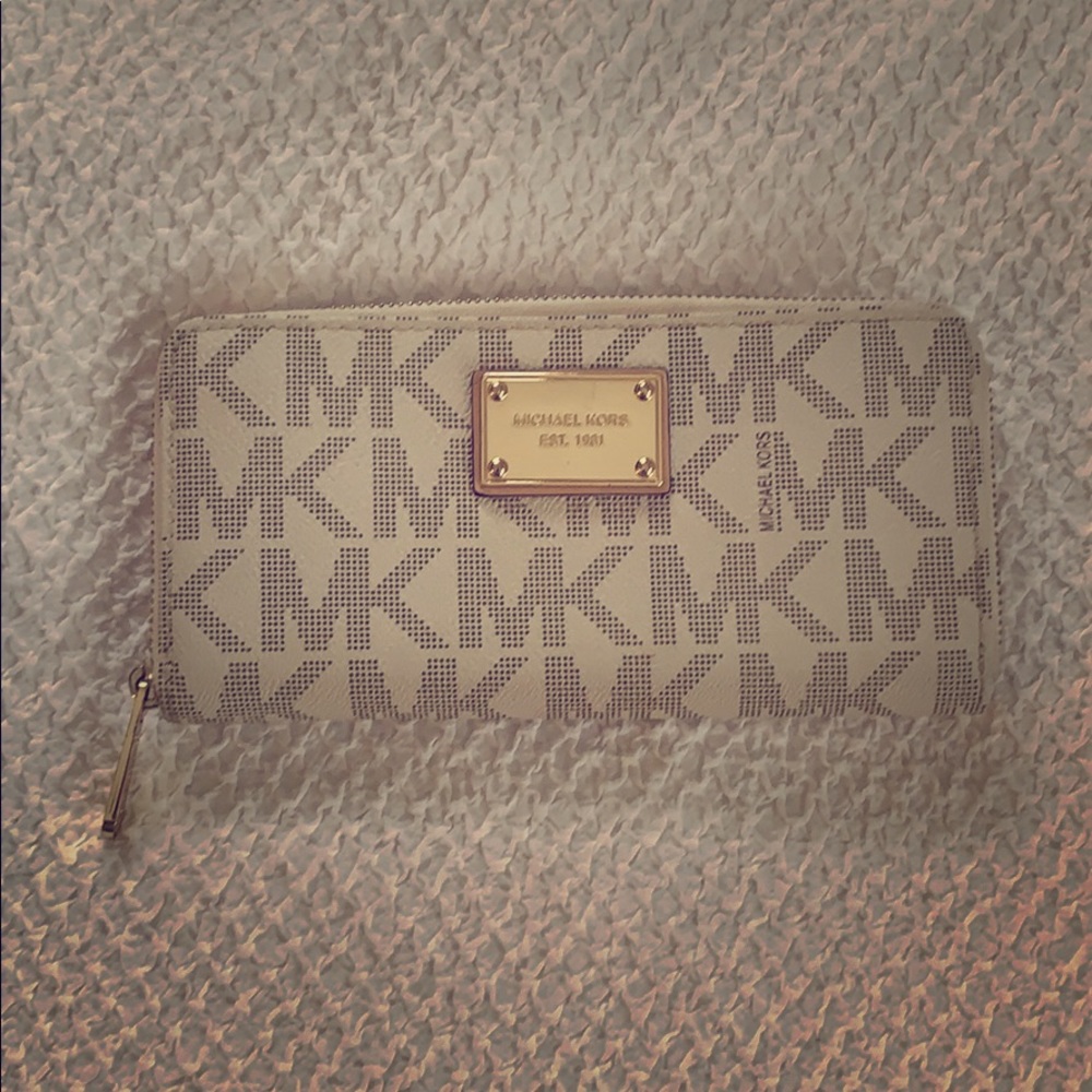 Michael Kors Women’s wallet